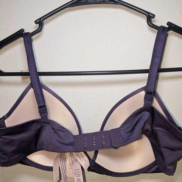 Victoria's Secret-Very Sexy Lightly Lined Plunge Demi Bra-32C- Winter Wine - Picture 4 of 4